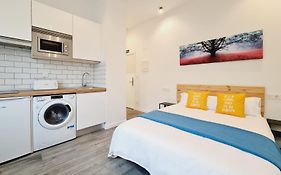Bilbao Rooms & Kitchen Irala